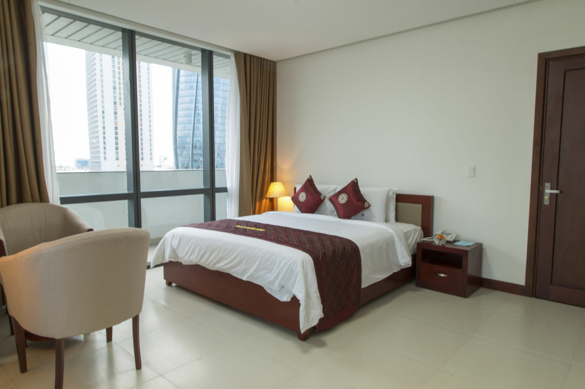 Da Nang Han River Hotel Buitenkant foto