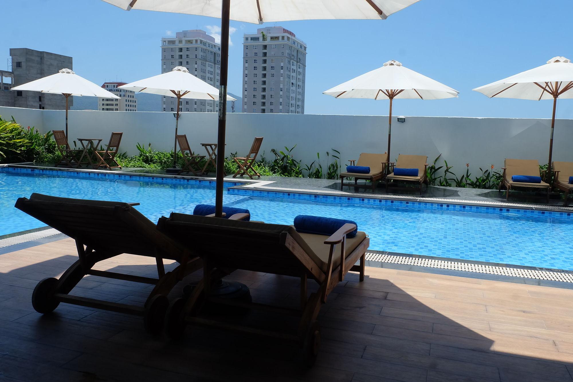 Da Nang Han River Hotel Buitenkant foto