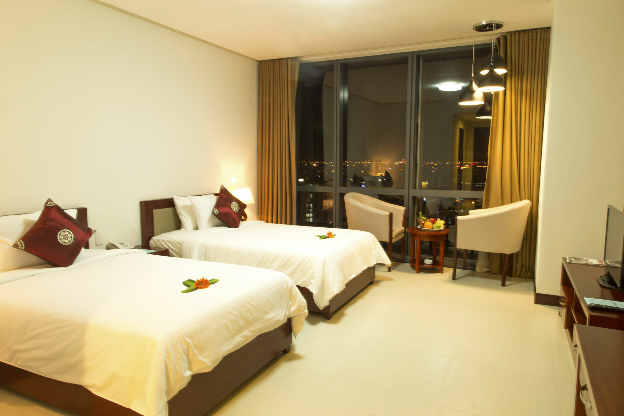 Da Nang Han River Hotel Buitenkant foto